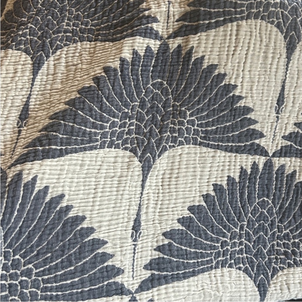 Flock Birds in Flight Cranes Throw Blanket 55x77 Luxury 100% Turkish Cotton NAVY - Picture 13 of 16